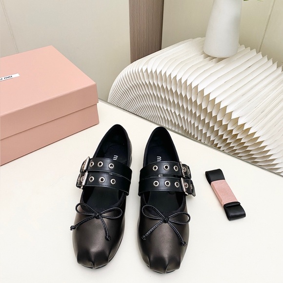 Miu Miu Shoes - Miu Miu Women's Leather Ballet Flats🍏🍏🍏